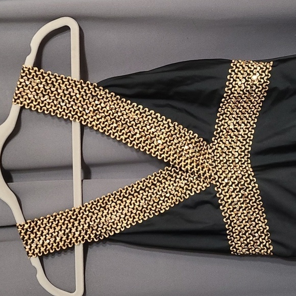 Unbranded Womens Swimsuit One Piece Black W/Gold Ric A Rac Sequins Size XL EUC - Picture 3 of 9